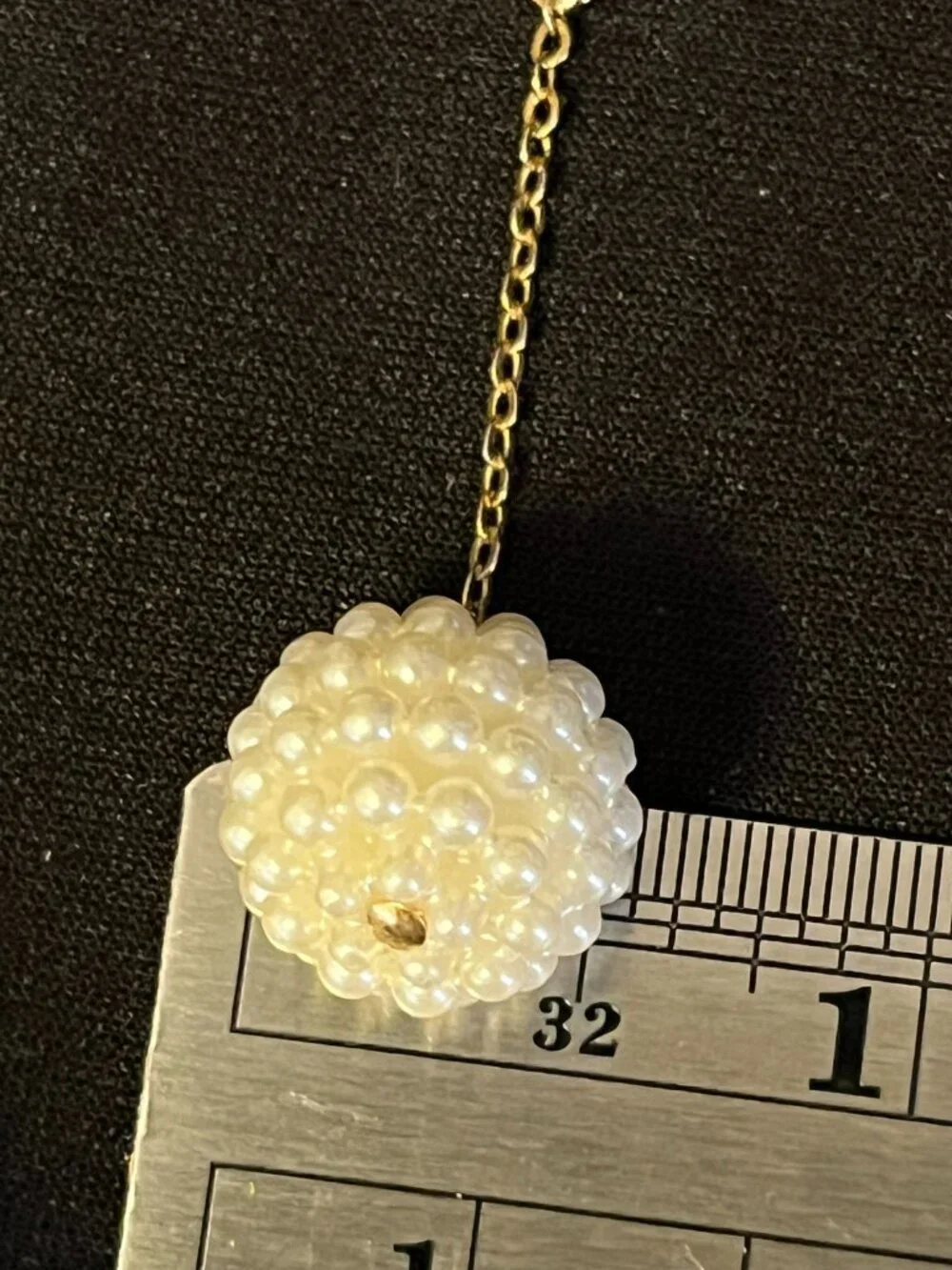 Vintage 1991 Avon Snowball Dangle Earrings - Picture 6 of 6